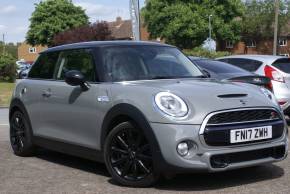 2017 (17) Mini Hatchback at Simon Shield Cars Ipswich
