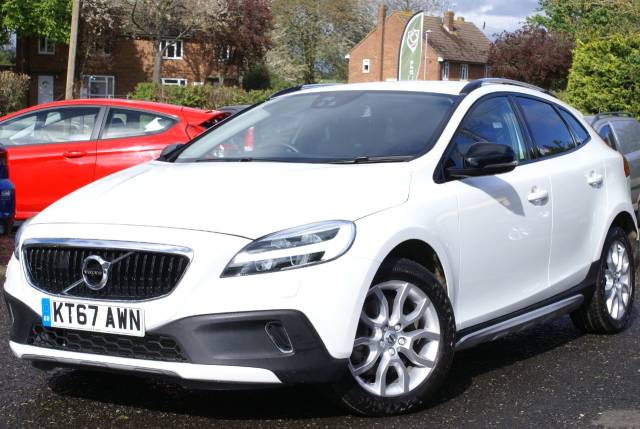 2017 Volvo V40 2.0 D2 [120] Cross Country Pro 5dr Geartronic
