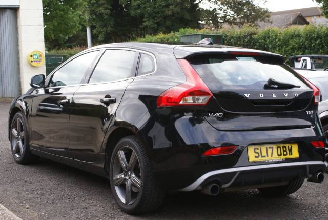 2017 Volvo V40 2.0 T2 [122] R DESIGN 5dr