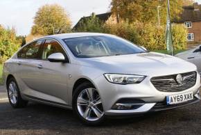 VAUXHALL INSIGNIA 2019 (69) at Simon Shield Cars Ipswich