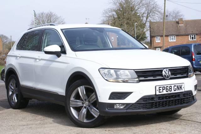 Volkswagen Tiguan 1.5 TSi EVO 150 Match 5dr Estate Petrol Pure White