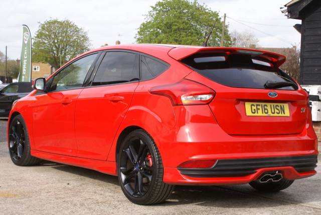 2016 Ford Focus 2.0T EcoBoost ST-2 5dr