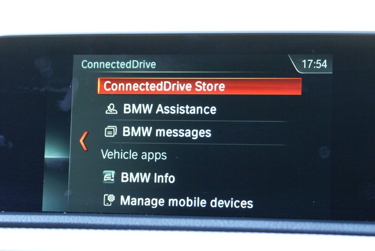 2019 BMW 1 Series thumbnail 23