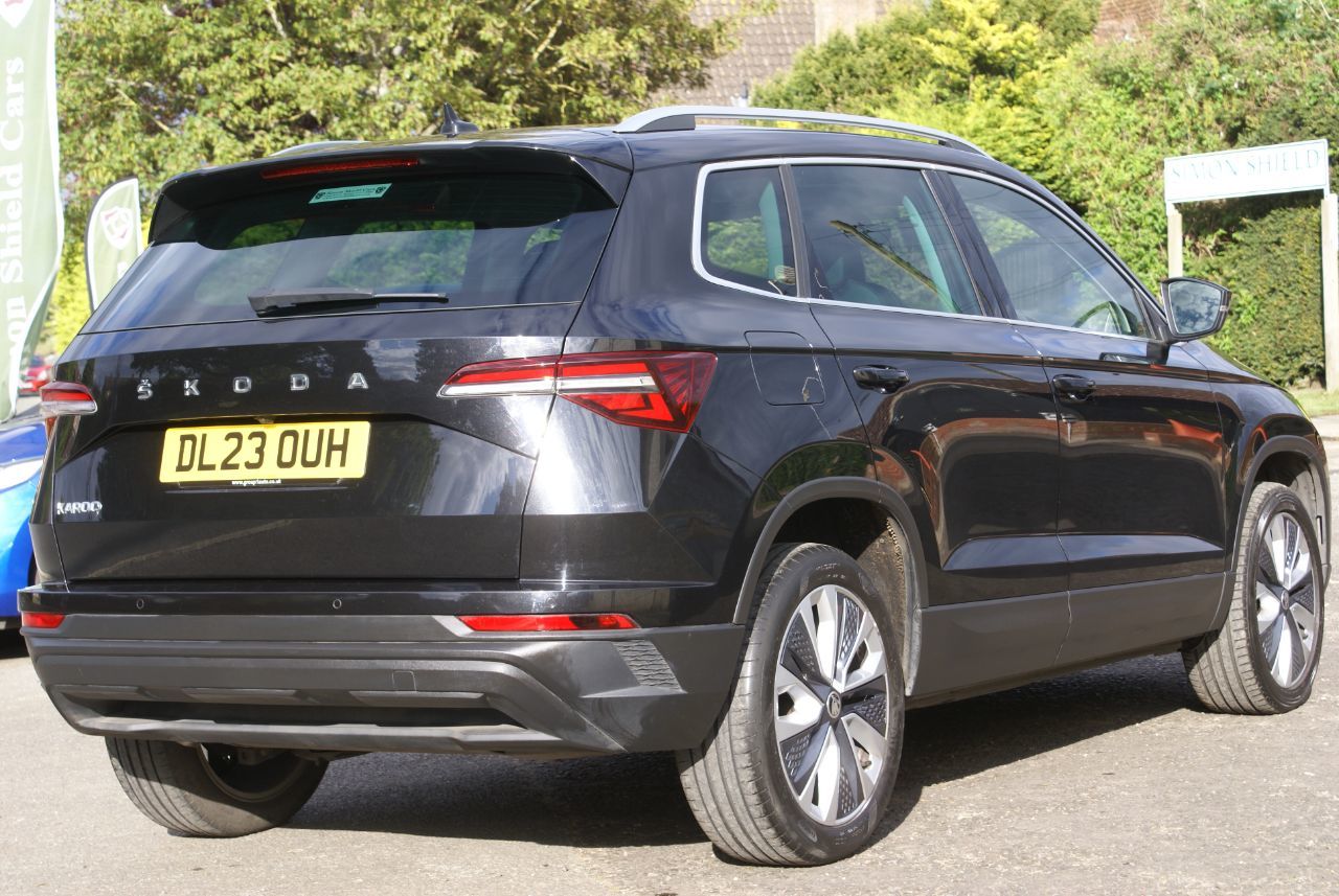 2023 Skoda Karoq thumbnail 3