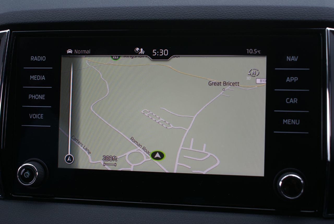 2023 Skoda Karoq thumbnail 22