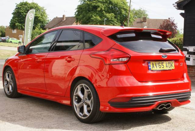 2015 Ford Focus 2.0T EcoBoost ST-2 5dr