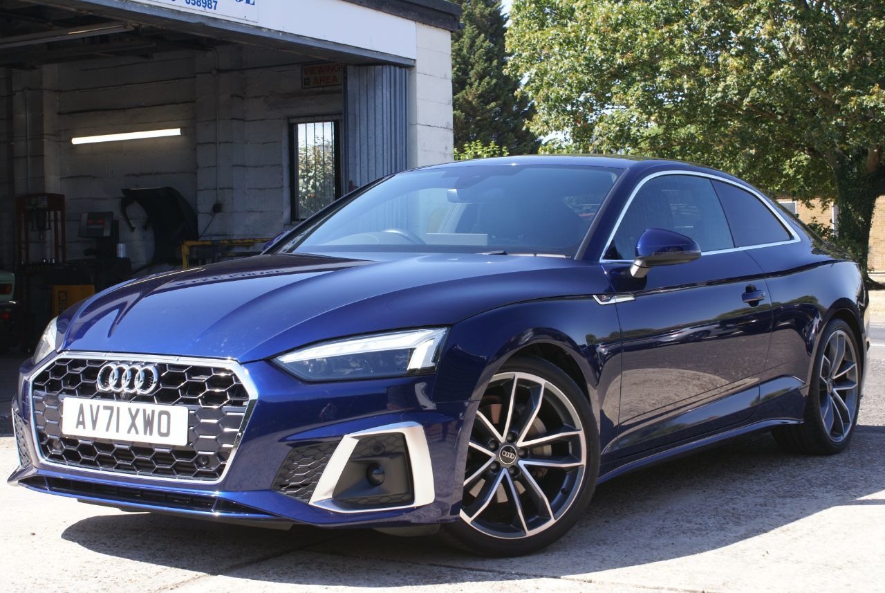 Audi A5 Coupe: 